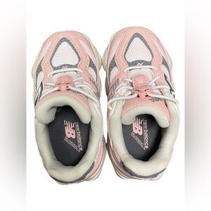 New Balance 9060 Size: 6c Color: Pink Pink BOX INCLUDED